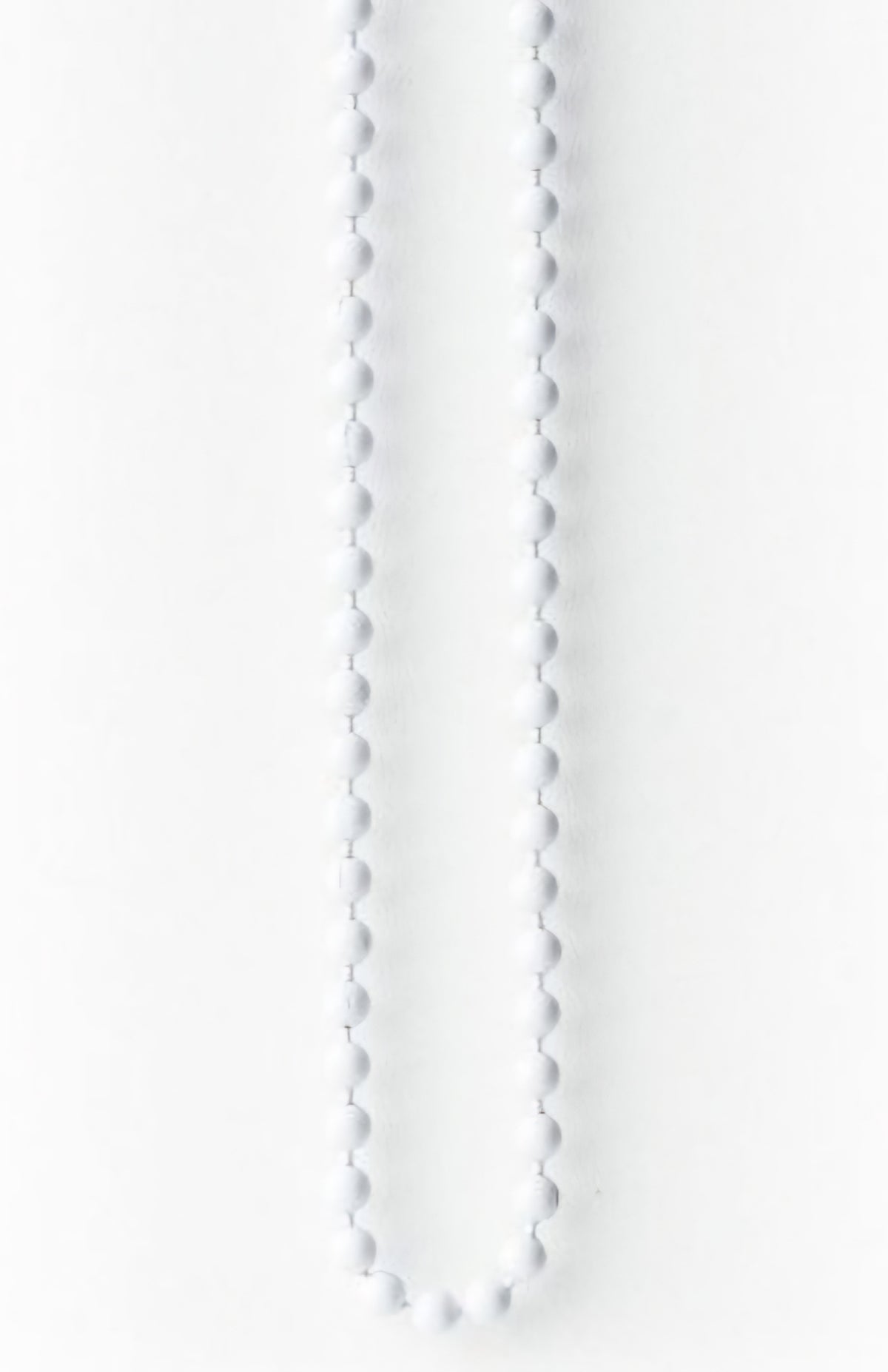 Pre Loop Metal Pure White 1000mm Chain.